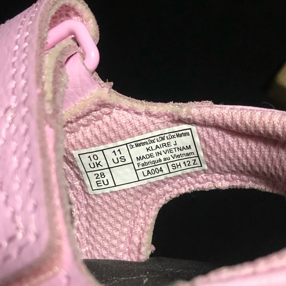 Dr.Martens Girls has Klaire Sandals Sz 11 Pale Pink Athena Leather Strap Open To